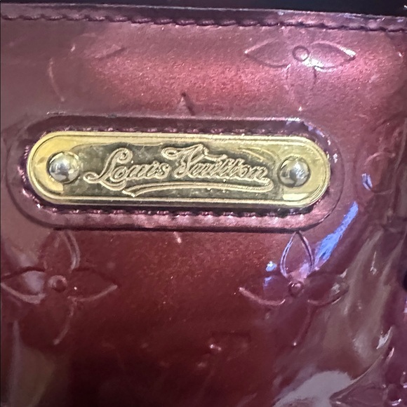 Louis Vuitton Wilshire Amarante Vernis - Picture 2 of 16